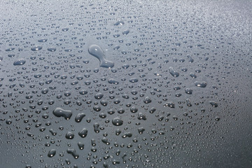 Hintergrund mit vielen Tropfen aus Wasser 