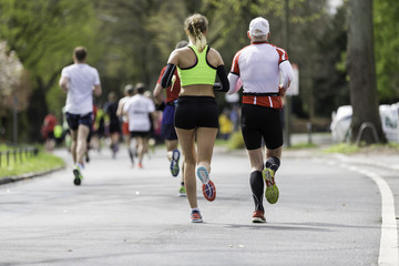 Fototapeta na wymiar Läuferpaar bei Marathon