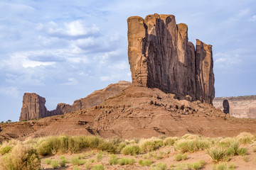 Fototapeta na wymiar camel butte in monument valley