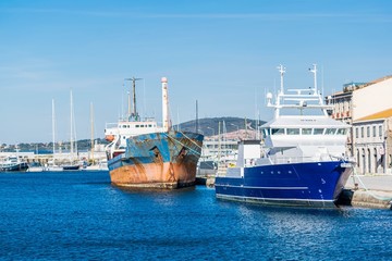 Vieux cargo.