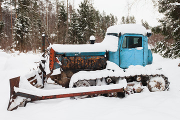 Old Tractor (crawler)
