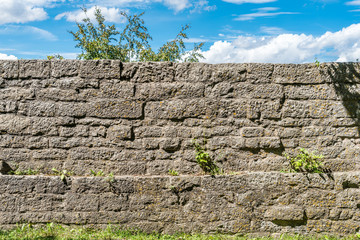 Teilstück einer mittelalterlichen Stadtmauer 