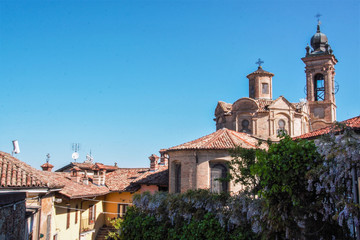 the burg of Neive in Langhe