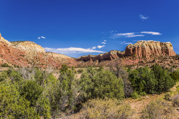 giant red cliffs in the desert