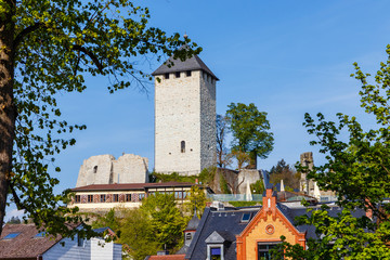Wiesbaden-Sonnenberg, Burg Sonnenberg. April 2017.