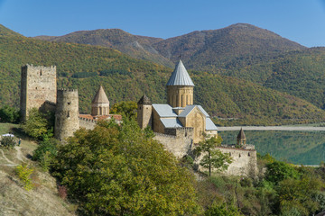 Fototapeta na wymiar ANANURI, GEORGIA - SEP 30, 2016: the Ananuri fortress on the Georgian Military highway, 70 km from Tbilisi