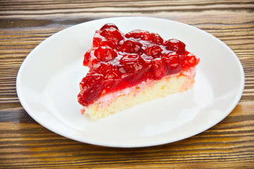 delicious cheesecake with strawberries