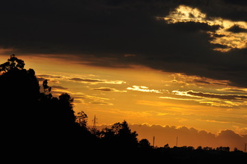atardecer y nubes
