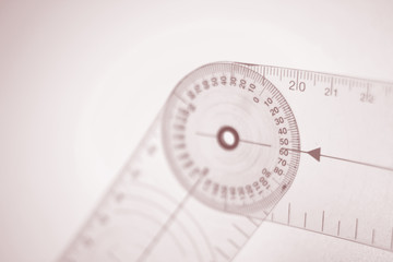Physical therapy goniometer
