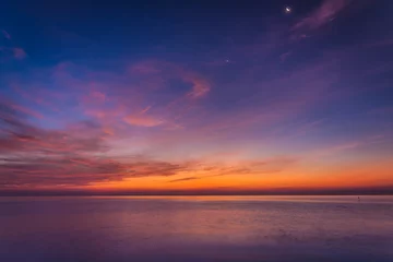 Keuken foto achterwand Zonsondergang aan zee Zee en lucht in schemertijd