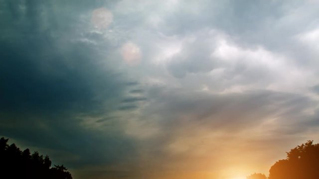Timelapse of a coming thunderstorm that darkens the skies above - 3