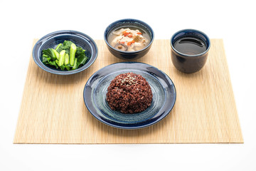 chicken and herb soup, chinese kale with berry rice