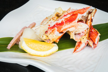 Grilled king crap taraba