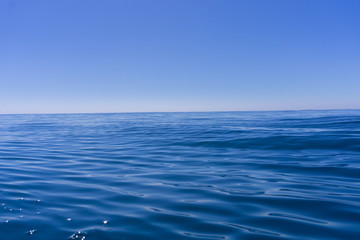 Fototapeta na wymiar Deep blue of ocean and sky