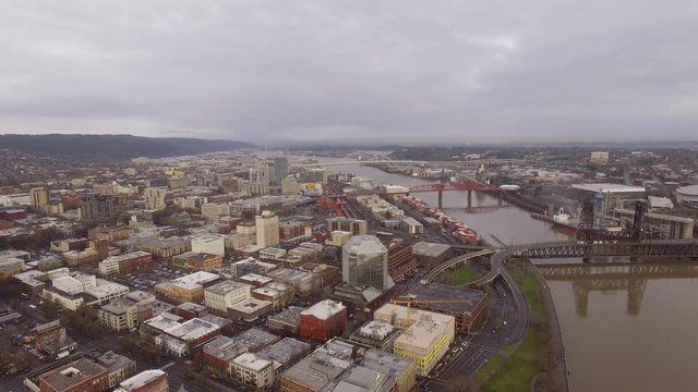 Aerial views of Downtown Portland, in Oregon, 4K - 6