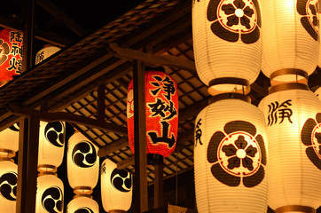 Lanterns of Gion festival night, Kyoto Japan
祇園祭　宵山