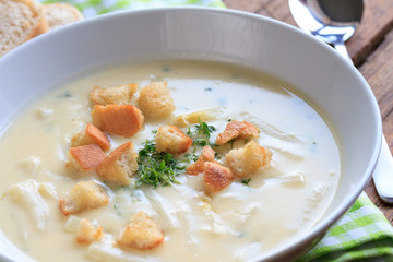 Spargelsuppe