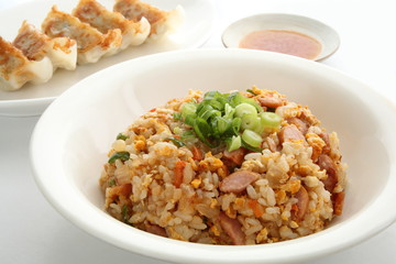 炒飯　餃子