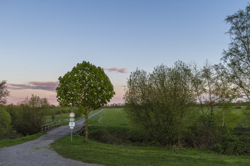 Sonnenuntergang an der Hamme in Ritterhude Ende April