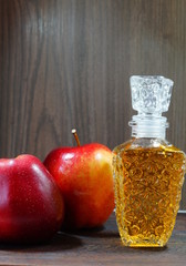 Fresh apples, apple juice or apple cider vinegar in your of diets. - Apples for the health and the beauty.
