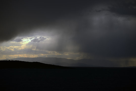 moln,sol, ov&auml;der &ouml;ver medelhavet, aten, grekland