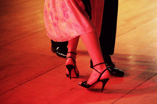 Tango Argentina Red