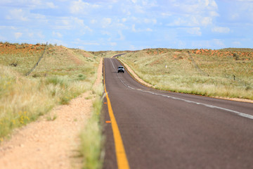 Droga na pustyni - obrazy, fototapety, plakaty