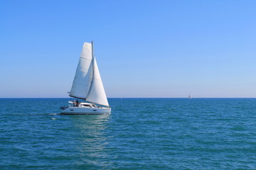 Fototapeta premium Voilier en méditerranée, France