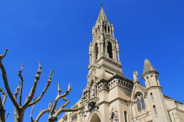 Fototapeta na wymiar Eglise Sainte Perpétue à Nîmes, France