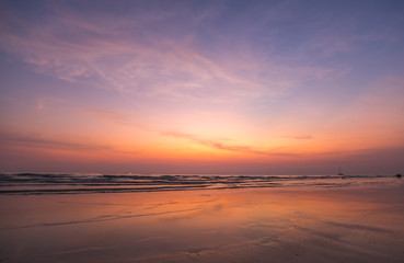 Fototapeta na wymiar Sunset on a beach