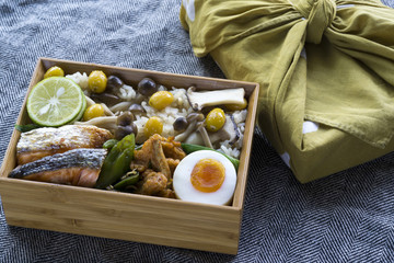 きのこご飯弁当