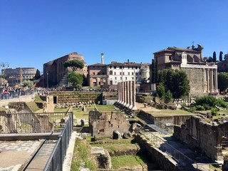 Fototapeta na wymiar Roma, via dei Fori Imperiali
