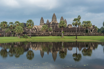 Fototapeta na wymiar Angkor Wat temple seen across the lake
