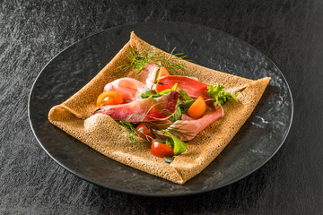 そば粉のクレープ　ガレット　 galette French food