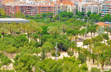 Fototapeta premium Overlooking one of the parks of Barcelona