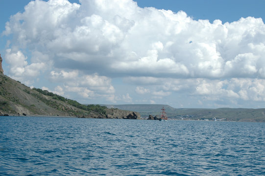 Fototapeta Морской пейзаж с яхтой