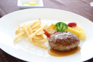 ハンバーグランチ