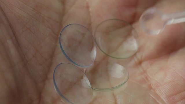 Demonstration of optical soft contact lenses