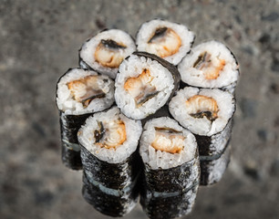 Mini roll with eel