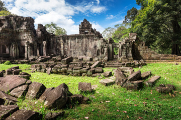Fototapeta premium ruins old Preah Khan temple, Angkor, Cambodia