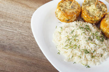 Corn cobs cooked on a grill