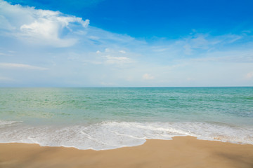 Fototapeta na wymiar Beach and tropical sea .