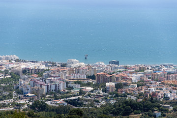Fototapeta na wymiar vistas de la costa de la ciudad de Marbella en la costa del sol de Andalucía, España