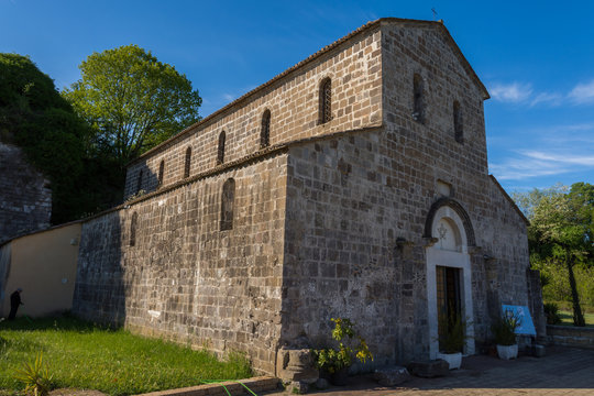 Teano CE, chiesa di San Paride ad Fontem
