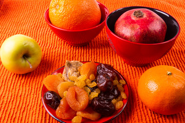 dried and fresh fruits
