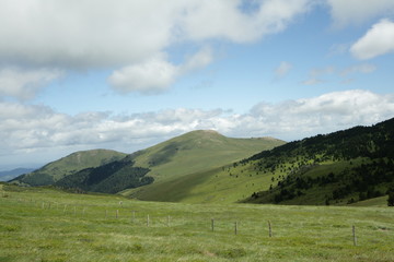 Col de Pailh&egrave;res dans les Pyr&eacute;n&eacute;es ari&eacute;geoises, Donezan, Occitanie dans le sud de la France
