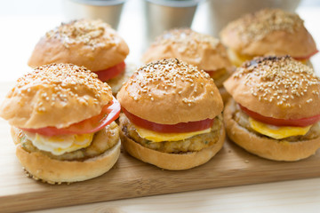 ハンバーガー　手作り