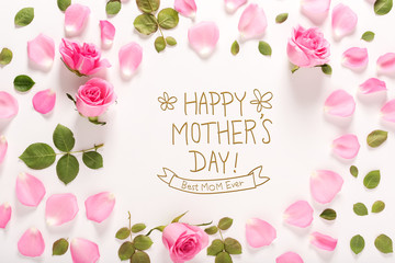 Happy Mother's Day message with roses and leaves