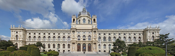 Fototapeta na wymiar Vienna natural history museum building