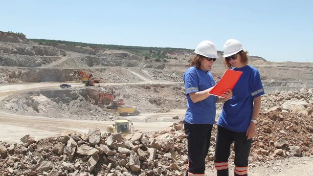 women engineer at open pit 